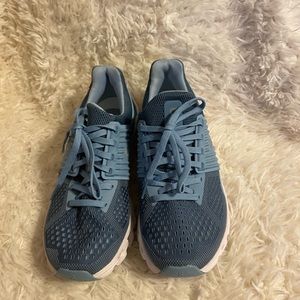 On Cloudswift Running Shoe